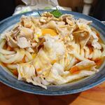 自家製さぬきうどんと肉 新橋甚三 - 肉たまぶっかけＲＥＤ（特大３玉）900円