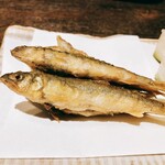 手打ちそば やっ古 - 稚鮎のから揚げ