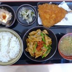 ゆで太郎 牛久栄町店 - もつ炒め・ご飯大盛＋アジフライ