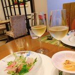 プロヴァンス - 地魚のサラダとChablis