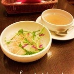 ビストロ コバラヘッタ - スープとサラダ
