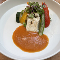 ザ タヴァン グリル＆ラウンジ - 