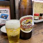 Kiribayashi Motsuyaki - 瓶ビール 大瓶 キリンラガー。（アサヒ、サッポロもあり）