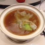 スーツァン・レストラン陳 渋谷店 - フカヒレの煮込み　　立派！