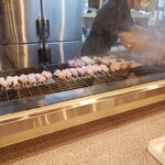 Torisei - 店内の焼き台