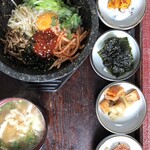 ヘウンデ - 石焼ビビンバ。