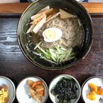 ヘウンデ - 冷麺。