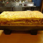 弥助鮨 - 出来立て熱々の玉子焼き