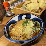 天ぷらスタンド KITSUNE - ◎とり天定食¥780
◎ミニ蕎麦¥250
　※蕎麦は温/冷
　※漬物お代わり無料
　※ご飯大盛り無料