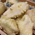 Tempura Sutando Kitsune - ◎とり天定食¥780
                      ◎ミニ蕎麦¥250
                      　※蕎麦は温/冷
                      　※漬物お代わり無料
                      　※ご飯大盛り無料