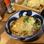 天ぷらスタンド KITSUNE - ◎とり天定食¥780
◎ミニ蕎麦¥250
　※蕎麦は温/冷
　※漬物お代わり無料
　※ご飯大盛り無料