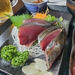 Tosa Kuroshio Suisan Kuroshio Hiroba - 鰹のタタキ御膳