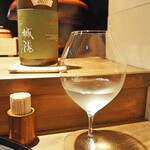 薪鳥新神戸 - 日本酒おまかせ 5種 2種目