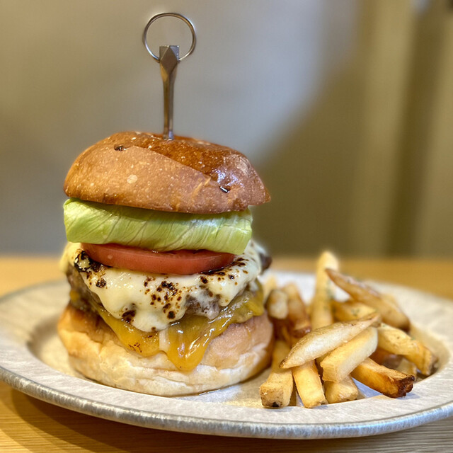 ハンバーガー　プロフ必読 ʕ̢̣⸝⸝·͡˔·‪ 𐊗𐋏𐊠𐊪𐊋 𐊲𐊫𐋍♡ 先週もテイクアウト‬