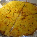 インド・ネパールレストラン　プルニマ - ガーリックナン（Garlic Naan）