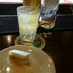 ホワイトラベル - 十三で焼肉宴会。盛り上がったテンションを一人酒でクールダウン。