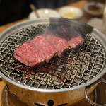 炭火焼肉ホルモン まるは - 