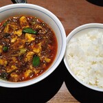陳麻婆豆腐 - 麻婆豆腐ランチ(スープ、ザーサイ、ドリンク付き)