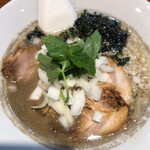 寿製麺 よしかわ - 豚煮干しそば  880円