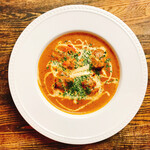 創業から10万食の大ヒットメニューをぜひご賞味ください！「桜姫鶏のバターチキンカリー」