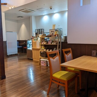 エアフォルク・ド・カフェ_2