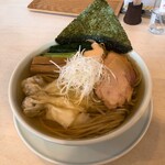 Aomori Chuu Ka Soba Oru Weizu - 塩煮干し＋黒豚ワンタン