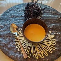 銀座 シェ・トモ - AmuseBouche-小前菜生ウニの貴婦人風
                    小前菜生～ウニの貴婦人風～