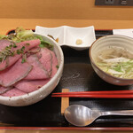 肉のいとう - 仙台牛プレミアムローストビーフ丼