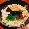 沖縄料理 リンケンズキッチン - 沖縄そば　¥770