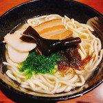 沖縄料理 リンケンズキッチン - 沖縄そば　¥770