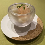 モノリス - ➓桃のムース、フレッシュの桃