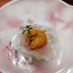 Ino Cantonese 日本橋 たかせ - ウニと海鮮入り冷やしビーフンの和え物…ウニもアオリイカもビーフンと良くマッチしている。