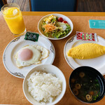 レストラン セリーナ - オーダーオムレツに目玉焼き♫