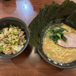 Yokohama Ramen Nanana Naya - 