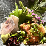 白山苑 - 造り3種盛　岩魚、白峰固豆腐、虹鱒のたたき