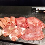 Yakiniku Juntei - タン盛合せ