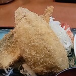 さくら水産 - 「生」あじフライ アップ