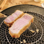 とんかつ 乃ぐち - あわ雪ポークロースと金華豚ロース