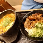 カルビ丼とスン豆腐専門店 韓丼 - 