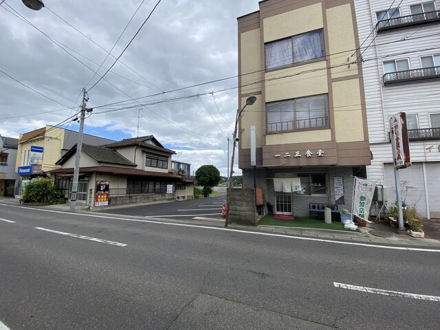 一二三食堂 - 本宮（食堂）の写真