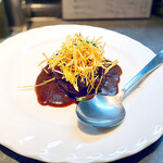 ゴメンネJIRO - ◎ 牛タンシチュー 780円　この見た目は期待を裏切りません。食べてほしい逸品です。