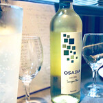 ゴメンネJIRO - 白ワインをボトルで頂きました。2,200円
      OSADIA   /  Sauvignon Blanc 100%  / Valle Central-CHILE / Henrique Hermanos