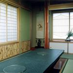 Sukiyaki Fukudaya - 焼肉が出来る無煙ロースターが完備された（妙高）の部屋