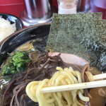 横浜ラーメン 相馬家 - 麺リフト