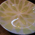 おおはま - 家では土ものを使うことが多いので、たまにはこんな杯で