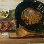 『今日、うどん』 - 朝うどん(単品) 500円、肉寿司(2貫) 300円