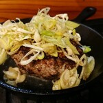 カウンター焼肉かるび - 牛タンハンバーグ(ごはん付)