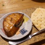 ムカカ - カマンベールチーズのわら焼き