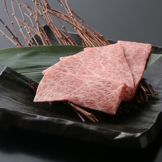 Kuroge Wagyu beef and rare parts sourced from all over the country!