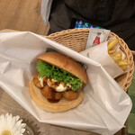 FRESHNESS BURGER&CAFE - 